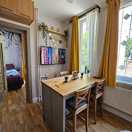 Apart Lion Bridge Self Check In *